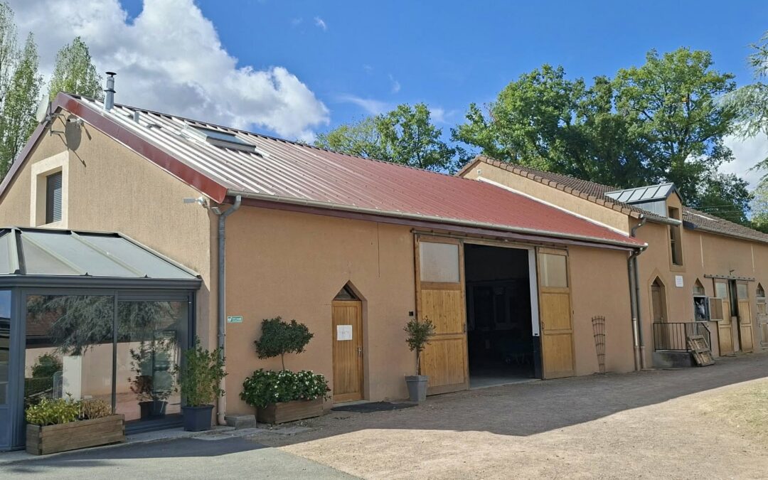 Rénovation de toiture au Haras de Cercy-la-Tour